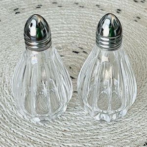 Vintage set of 2 Salt and Pepper Shakers.